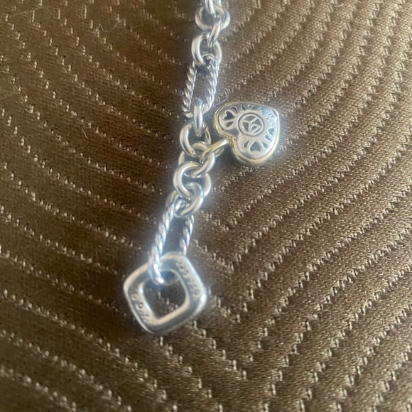 David Yurman Single Heart Bracelet. - Picture 4 of 4